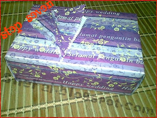 cara membalut hadiah