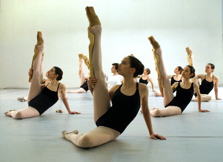 alongamento2 Benefícios da Dança para o Corpo - 2017 alongamento2