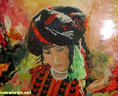 نقره لتكبير أو تصغير الصورة ونقرتين لعرض الصورة في صفحة مستقلة بحجمها الطبيعي