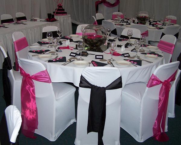 black and hot pink wedding ideas