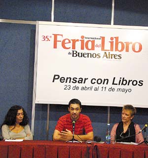 [Feria+del+libro+29.04-09.jpg]
