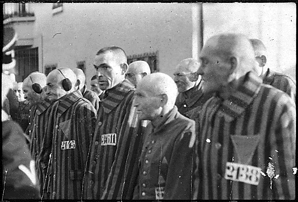 concentration camp hitler