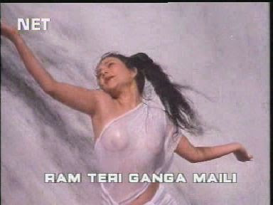bollywood nipple slip