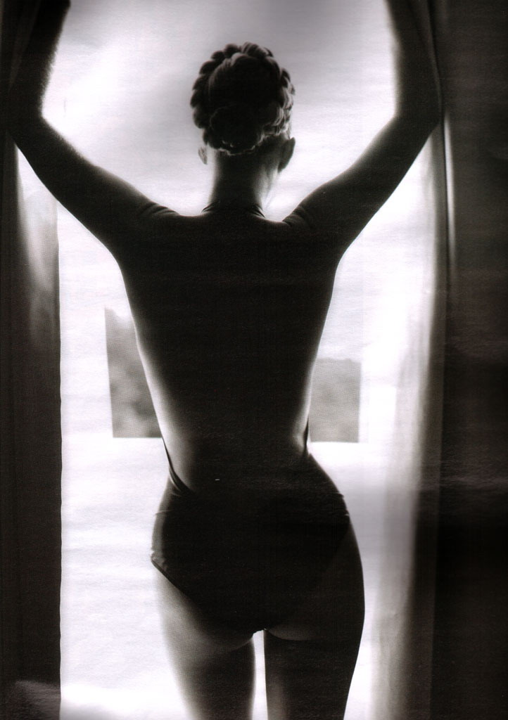 [KM_by_Mert_Alas___Marcus_Piggott106gf.jpg]