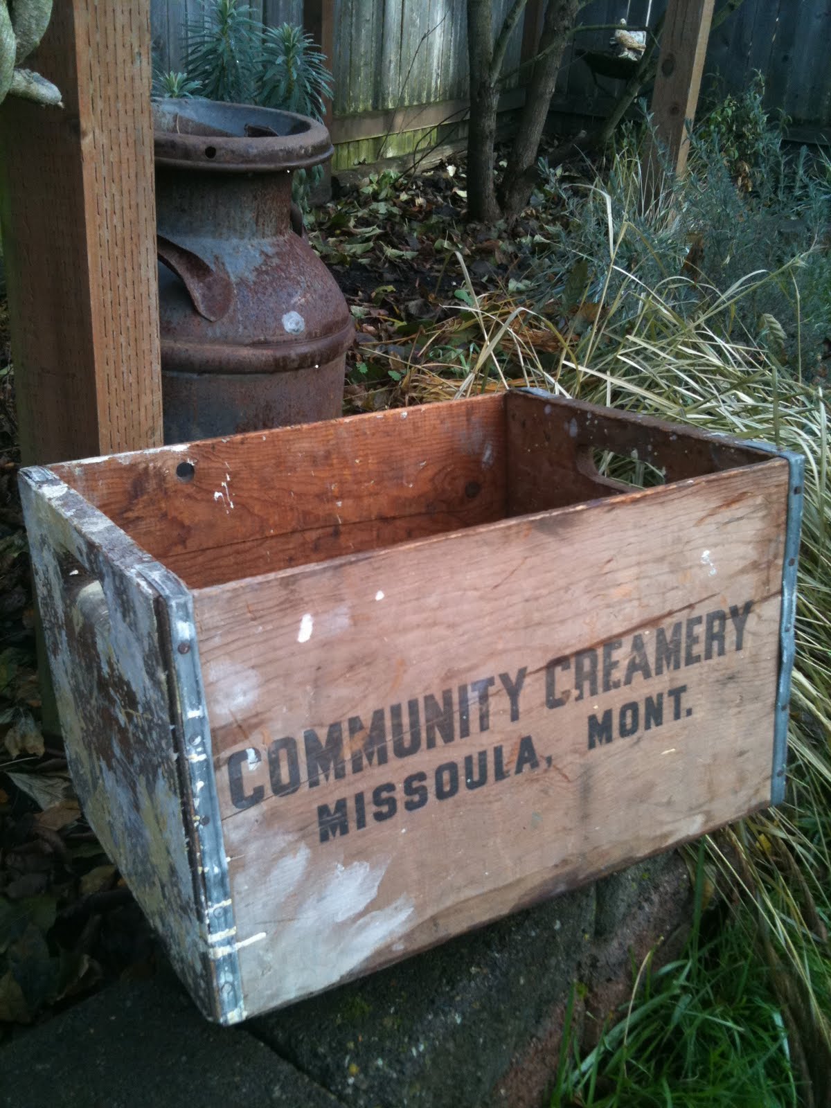 SEATTLE JUNK LOVE SOLD vintage milk crate from Montana 30