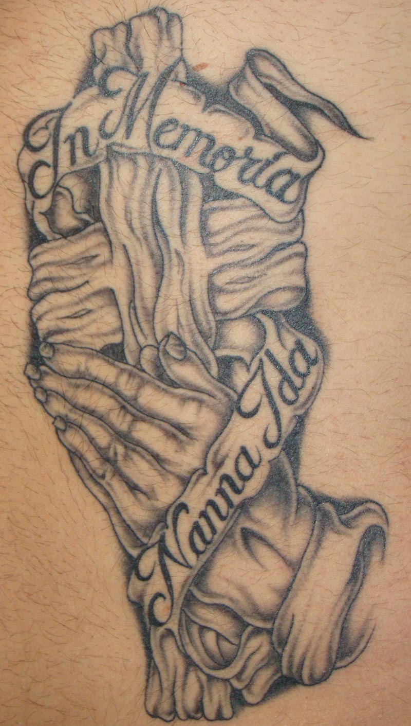 tattoo angel wings with a name