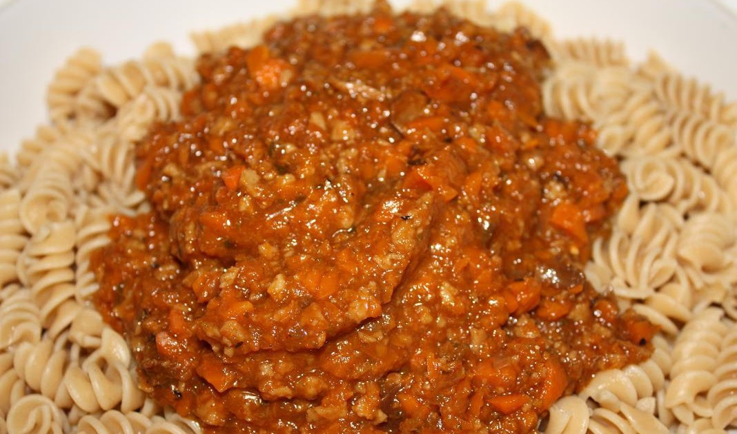 Vegan Epicurean Bolognese Sauce with Seitan Crumbles