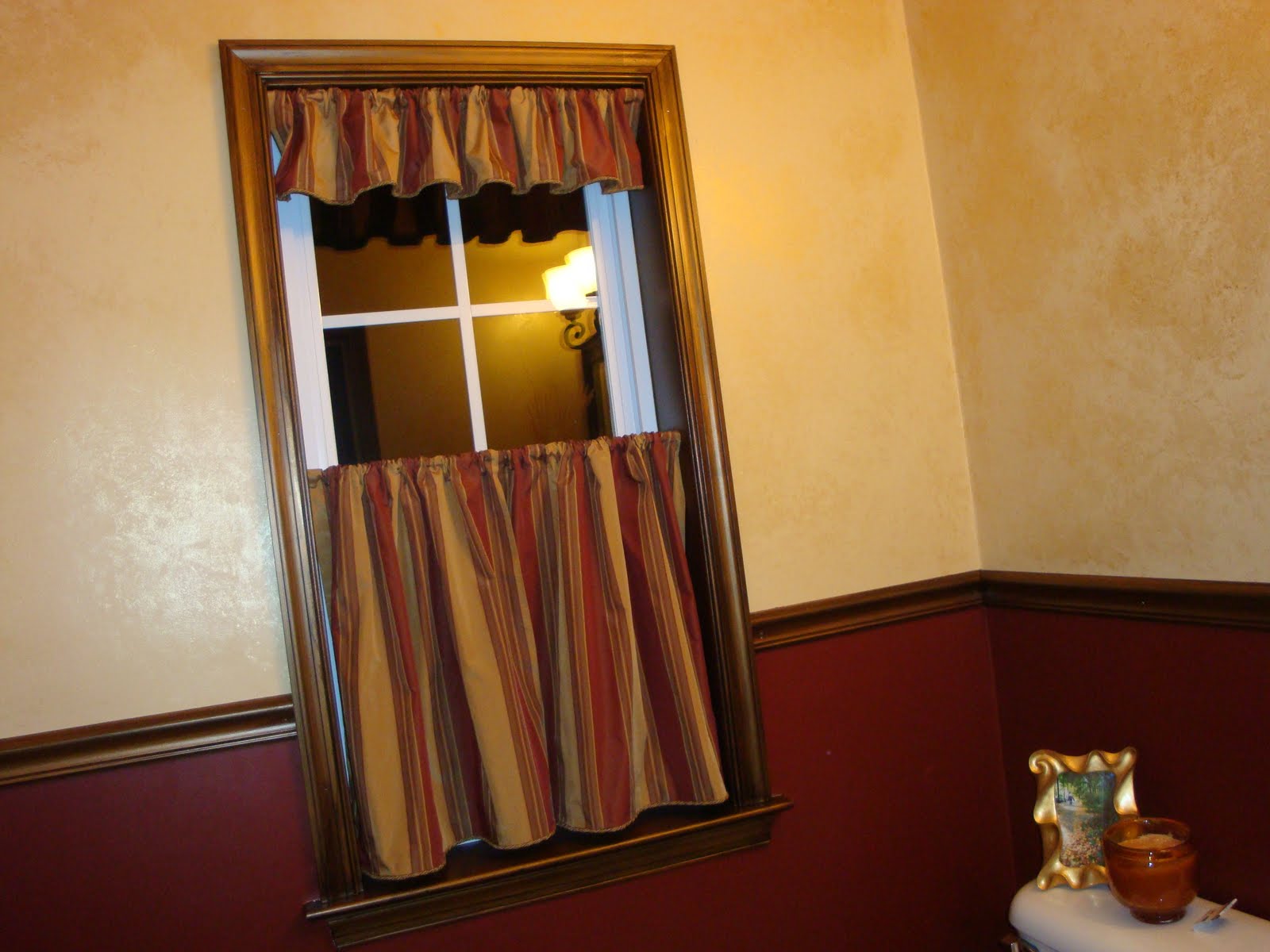 The Penny Parlor: Mighty Mendit Window Treatment