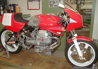 Guzzi.DrJohn+replica.jpg