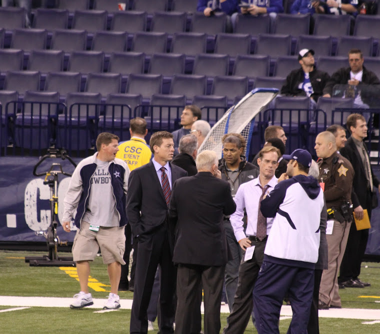 Troy Aikman,Jerry Jones, Tony Romo, and Joe Buck