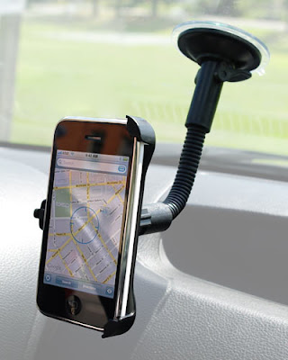 http://2.bp.blogspot.com/_zv1HaNcrLT0/SKg4swnQ7kI/AAAAAAAAHI4/isIvAIfj7FA/s400/a83f_iphone_car_mount.jpg