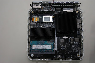 Mac Mini 2009 : Deballage et Demontage (Images) Mac Mini 2009 : Deballage et Demontage (Images)