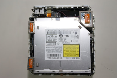 Mac Mini 2009 : Deballage et Demontage (Images) Mac Mini 2009 : Deballage et Demontage (Images)