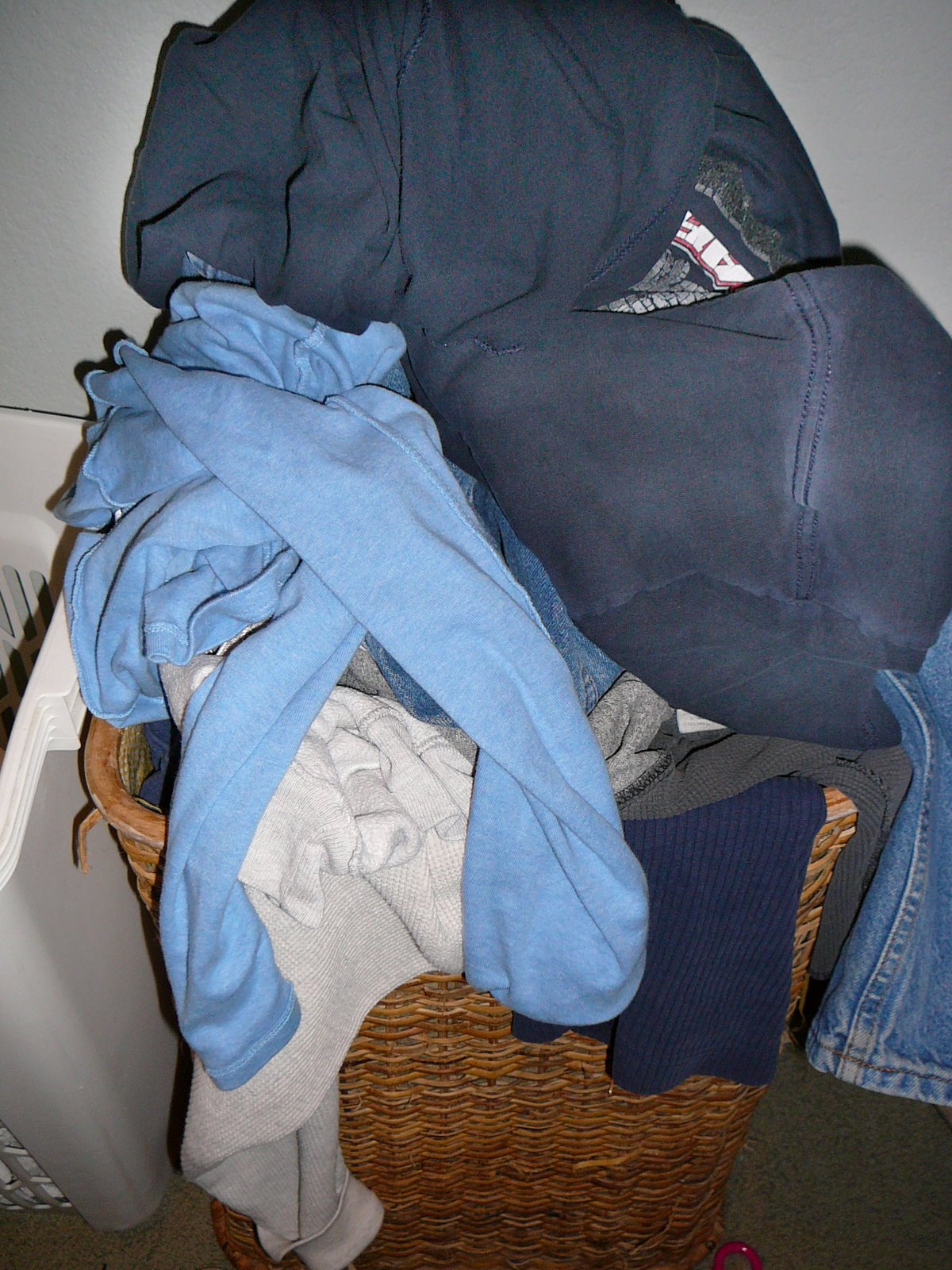 [laundry3.JPG]