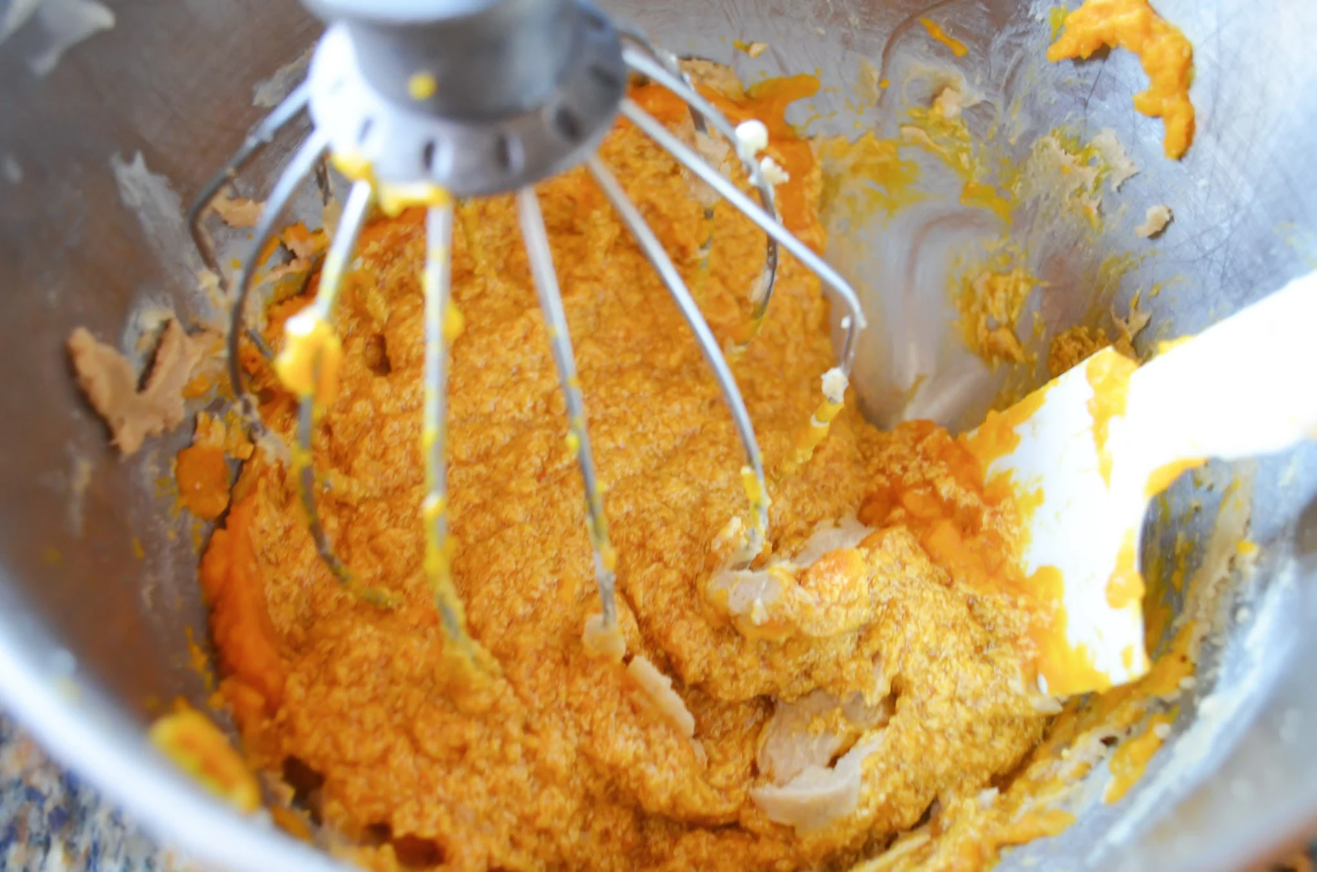 Pumpkin-Muffins-Scrape-Bowl.jpg