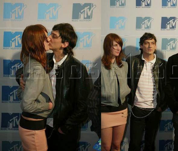 paula y leon en los premios mtv