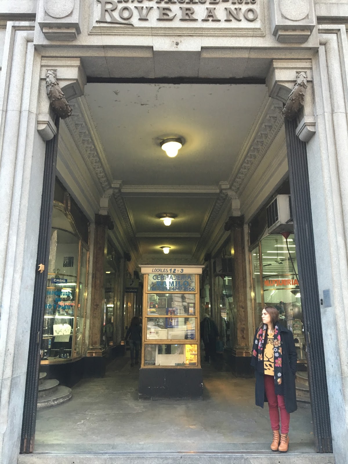 Pasaje Roverano / Deco Marce