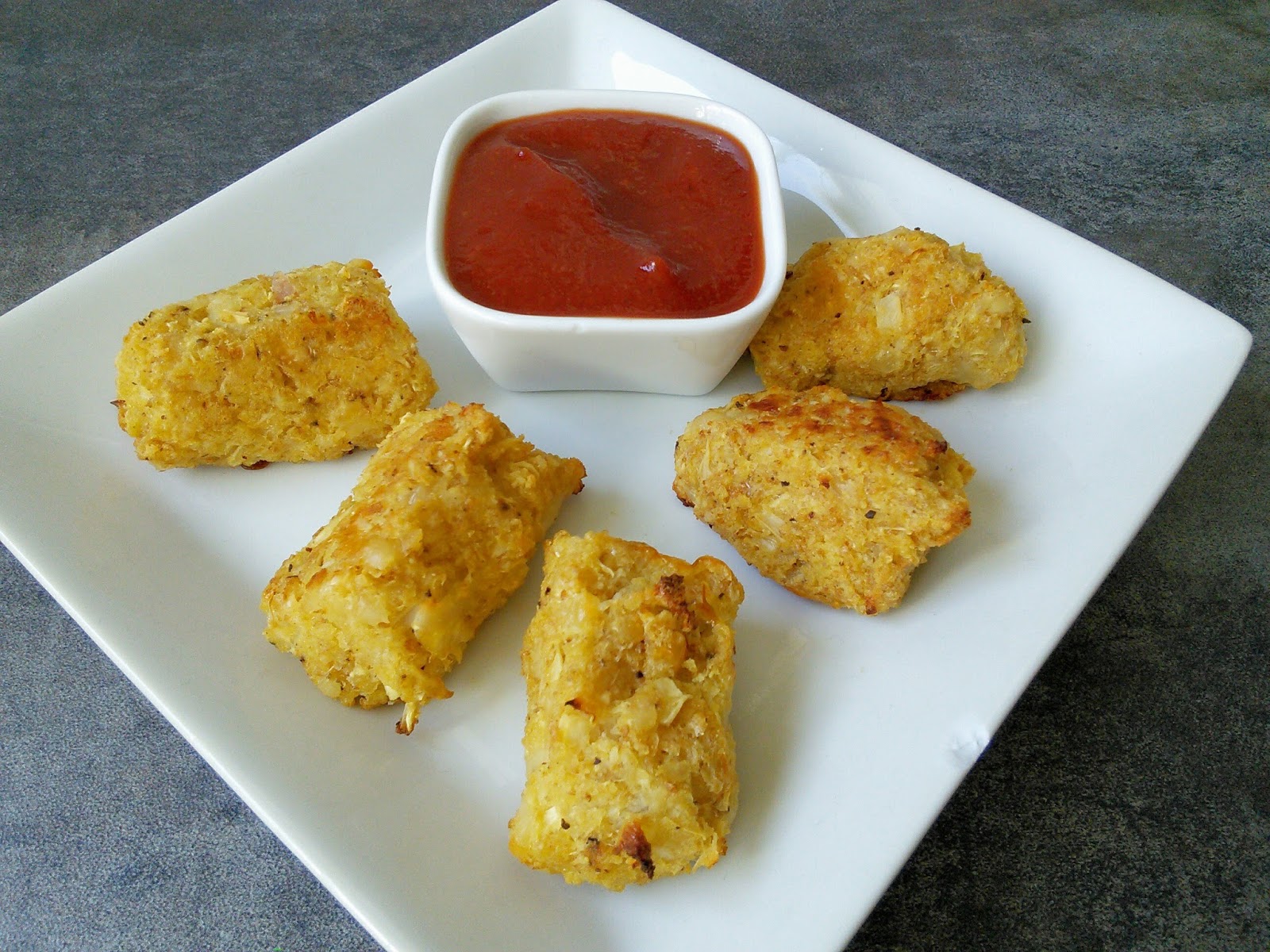 Baked Cauliflower Cheese Tots