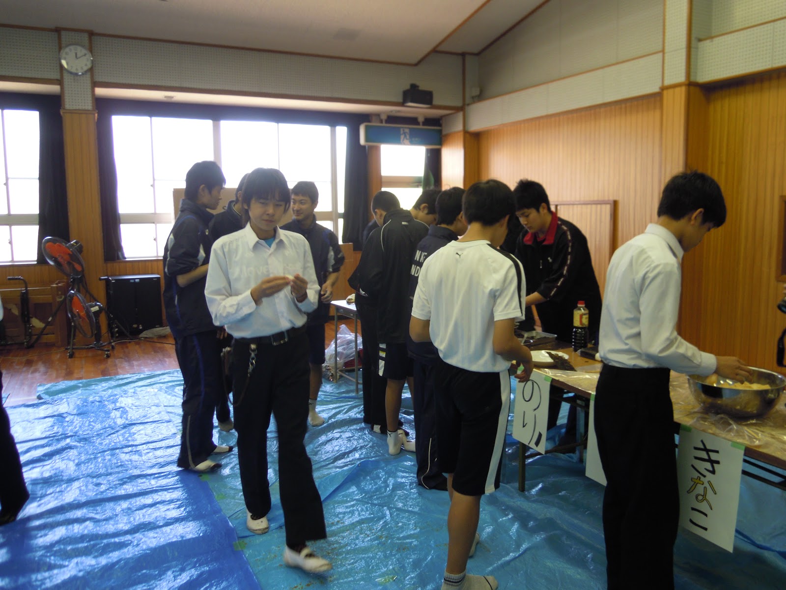 附中の小窓 3月 2013