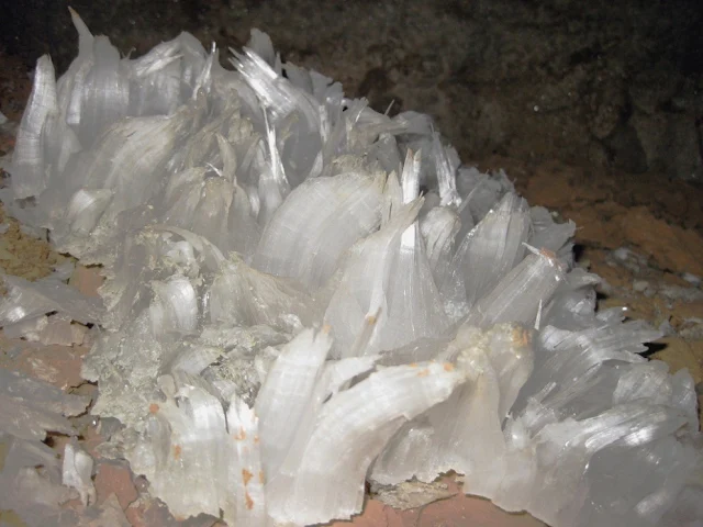 Gypsum Rock Revealed as New Water Source for Life