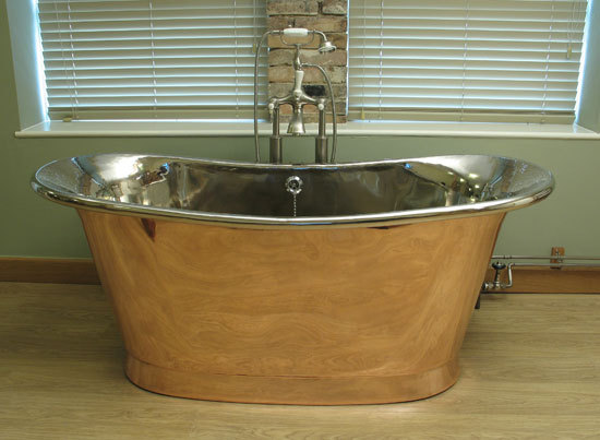 eBay Scam Hunter: Copper Bath - William Holland Copper Bateau Bath Nickel Interior