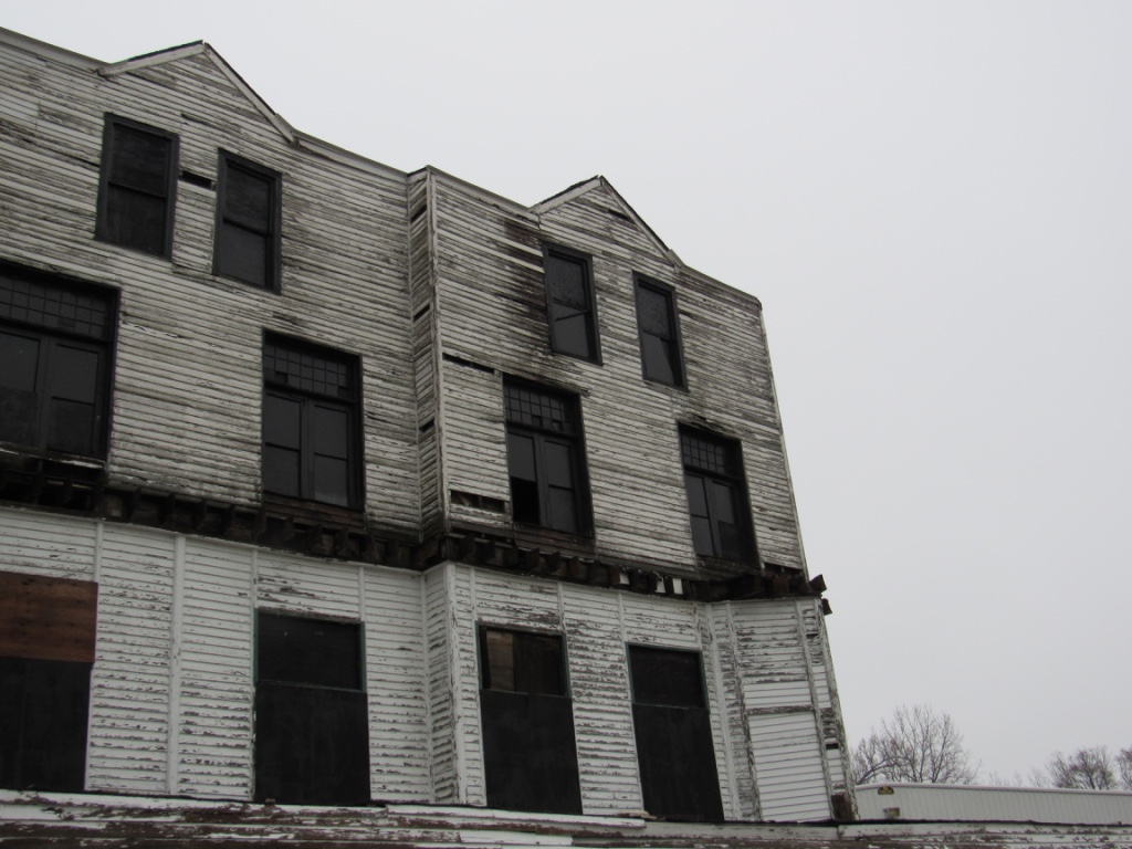 Volo History and More... Haunting The Mineola Hotel