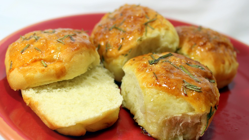 52 Ways to Cook Rosemary Sea Salt Applesauce Rolls for Slider Buns