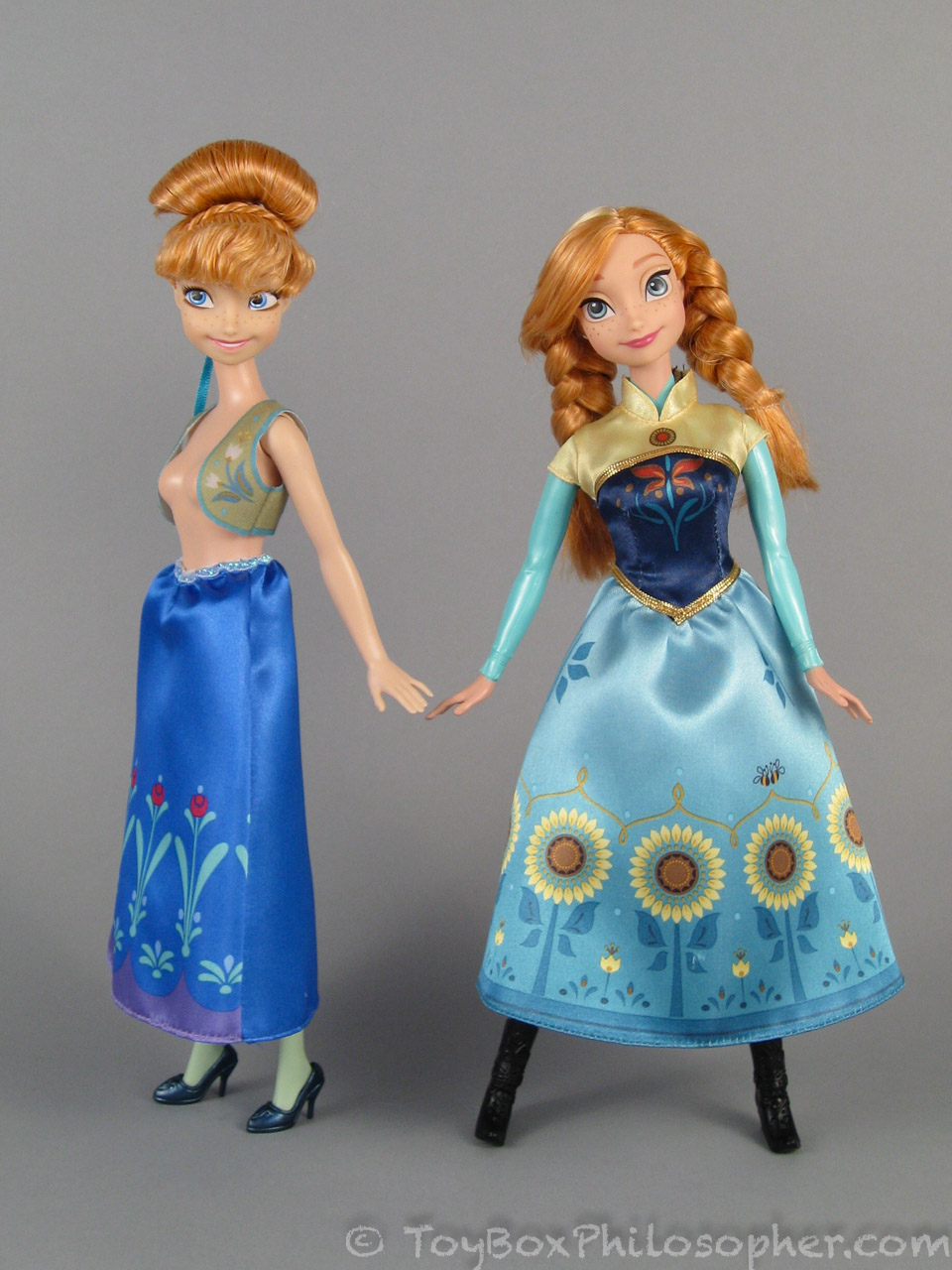 "Frozen Fever" Anna and Elsa DollsA Comparison Review! The Toy Box