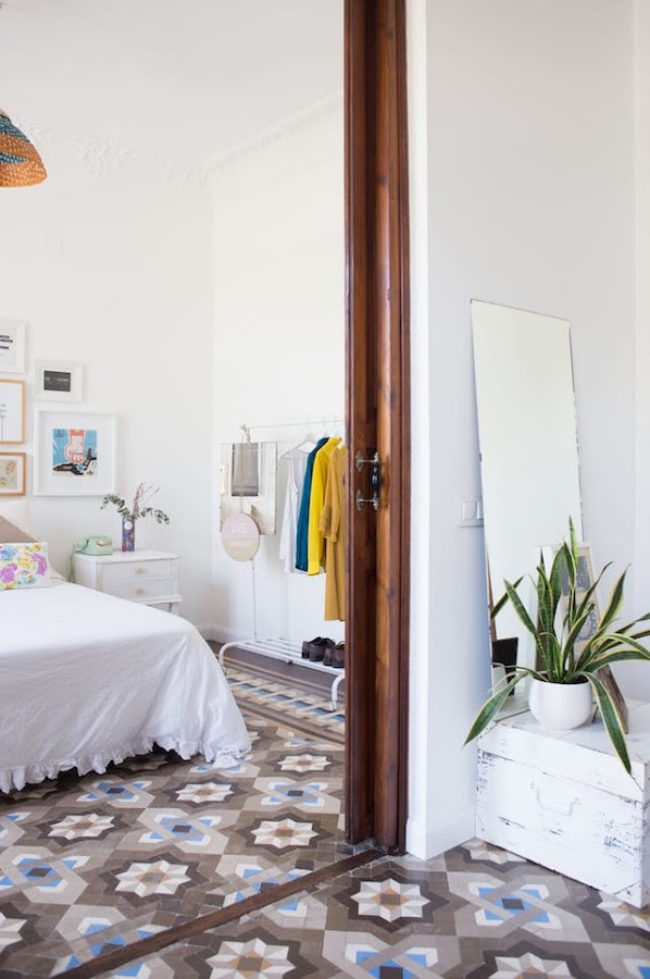 dormitorio con burro de estilo nuevo rústico