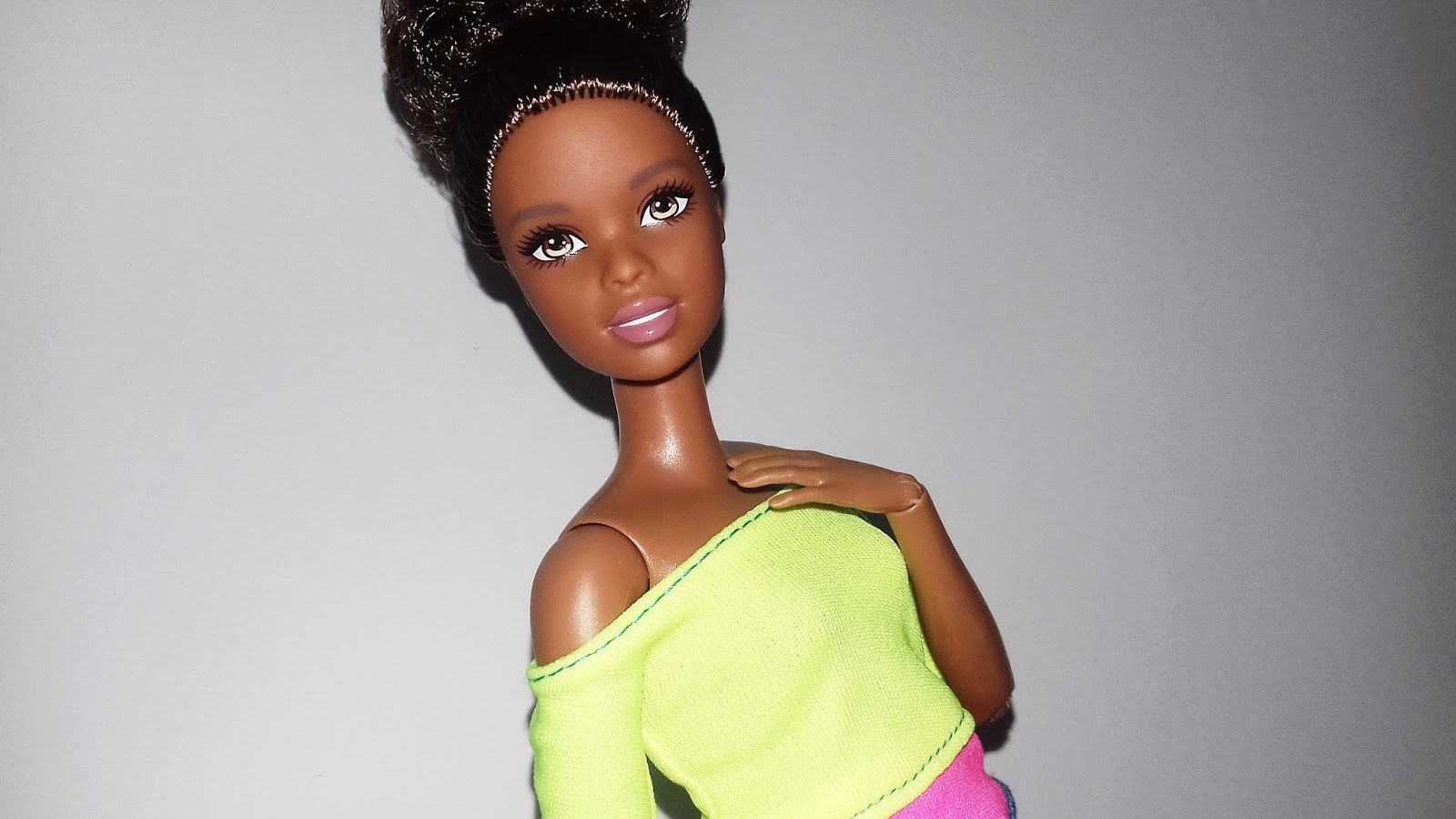 barbie made to move green top