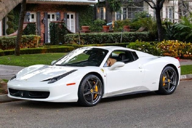 iggy azalea spotted in a fancy ferrari 458 italia car christmas shopping 2019
