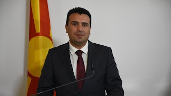 Ασιάτης/ισσα πορνό αστέρι Loni