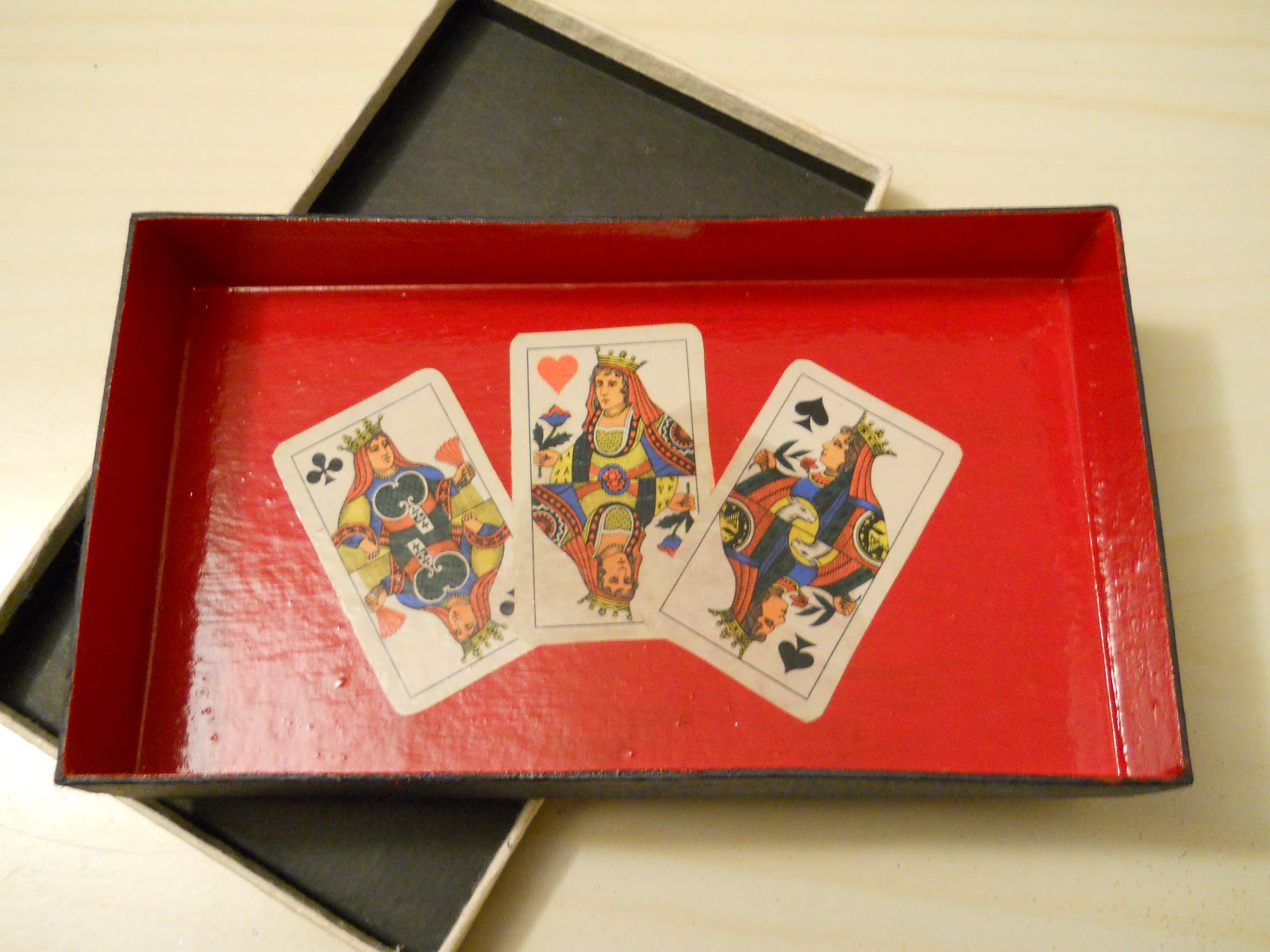 Amiche con le mani in pasta: Scatola carte da poker