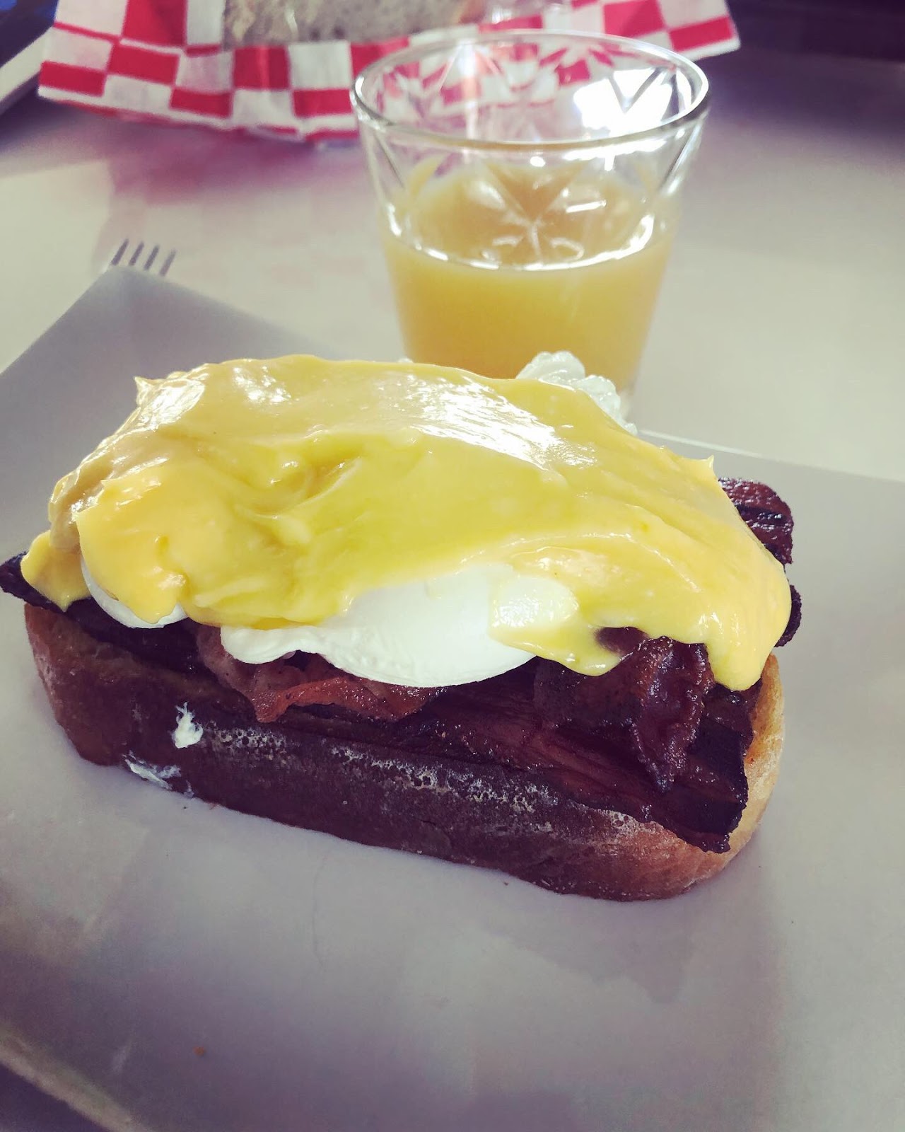 Mat 365 Egg Benedict med pancetta fänkål