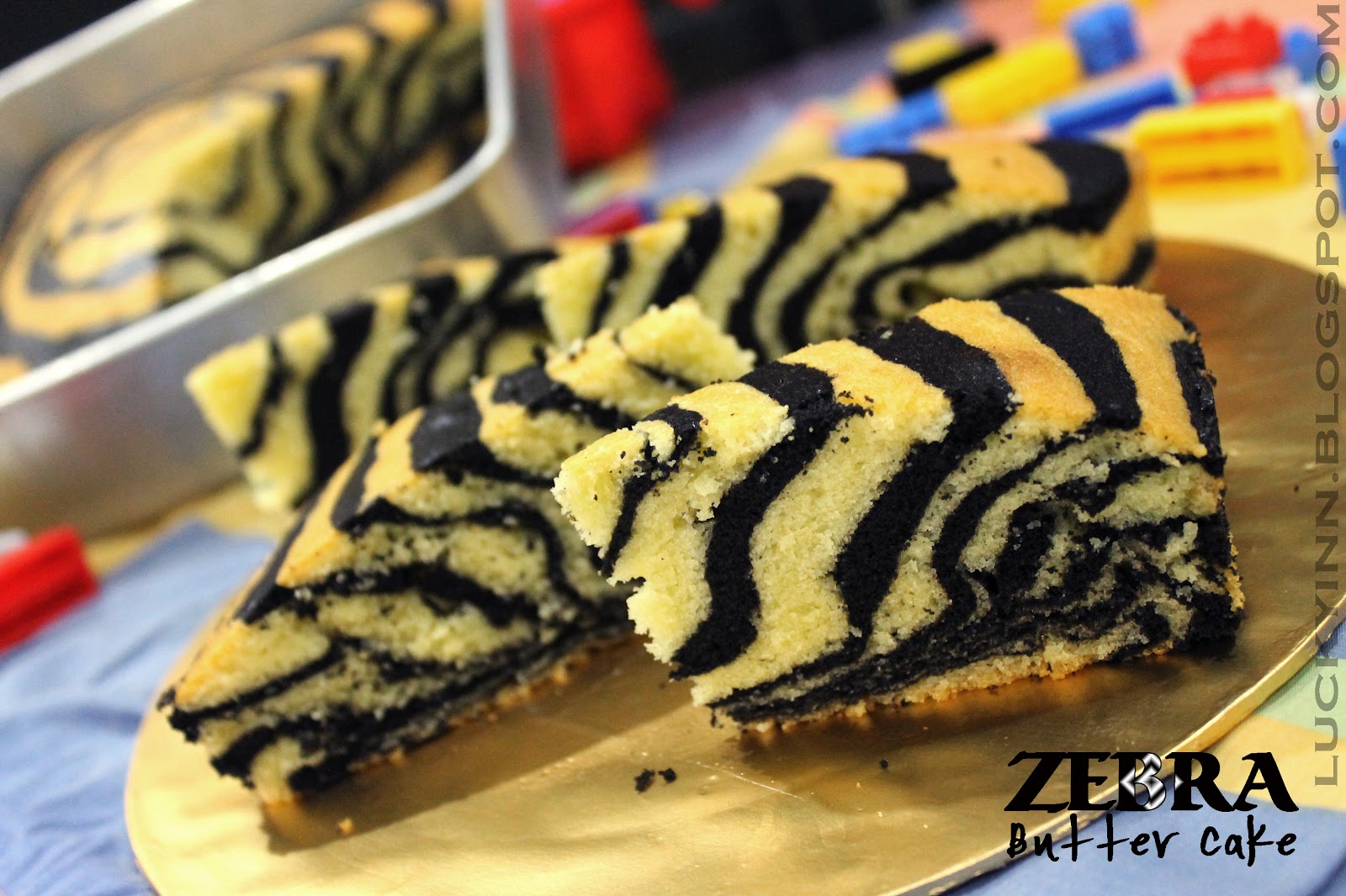 Butter . Flour & Me 爱的心灵之约: 香蕉斑马条纹蛋糕（Banana Zebra Cake