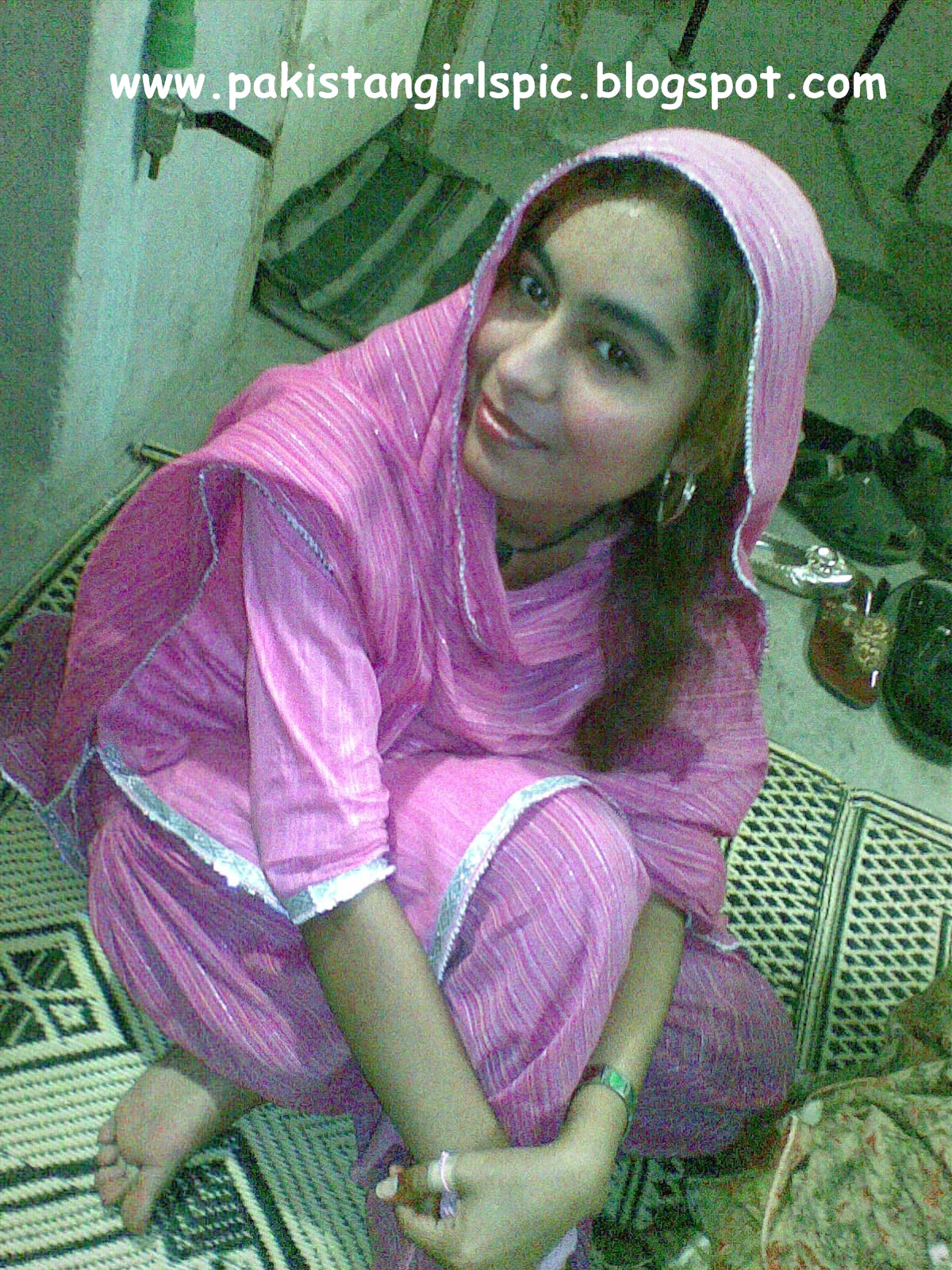 1200px x 1600px - Pakistani girls pictures gallery: pakistani girls photos album