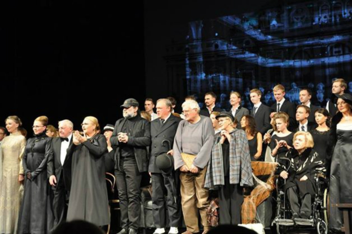 Г. Бдт им товстоногова зал. Холопы бдт. А. Боярин и холопы.