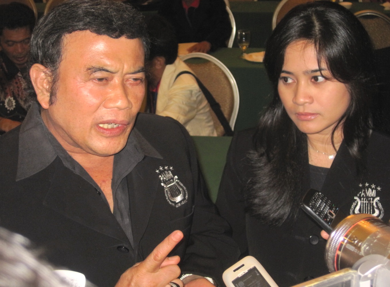 MUNGKOPAS: Meluruskan Sejarah Dangdut