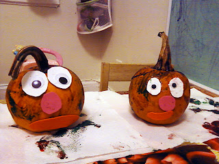 Toddler Halloween Pumpkin Decorating Activity
