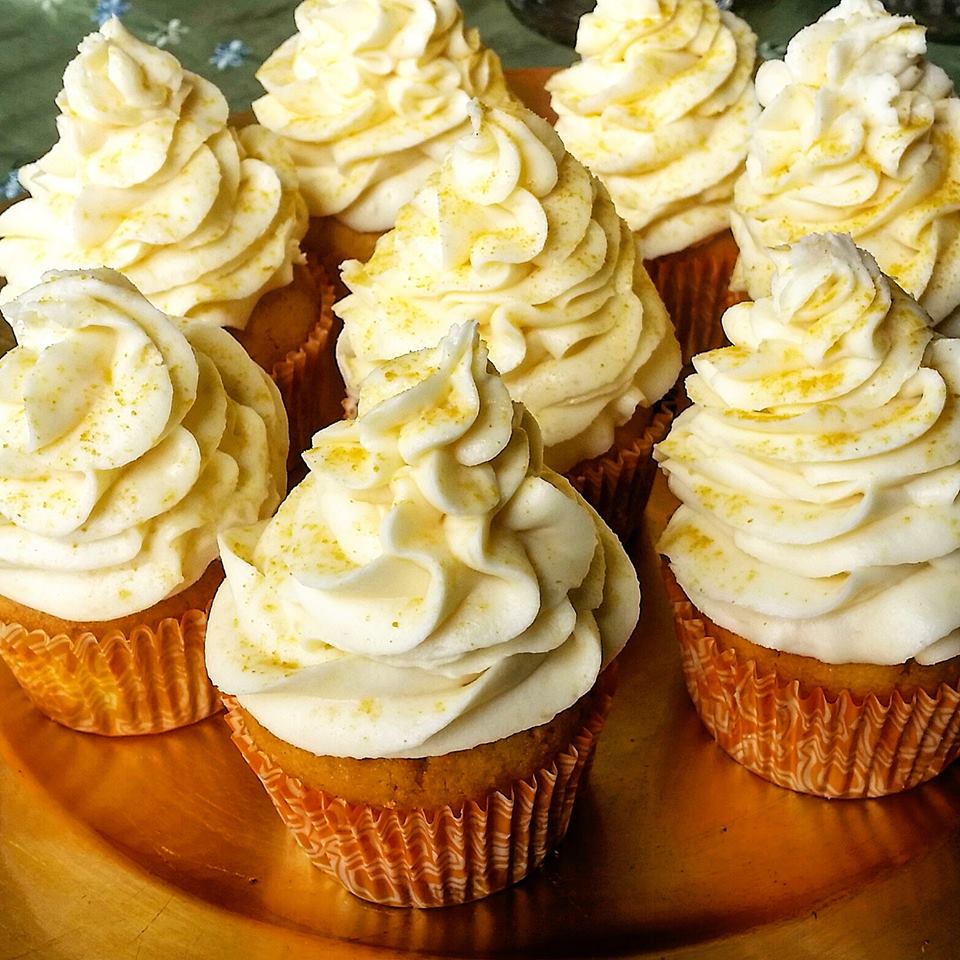 Cupcakeluv: Passionsfrugt &amp; Kokos Cupcakes / Passionfruit &amp; Coconut ...
