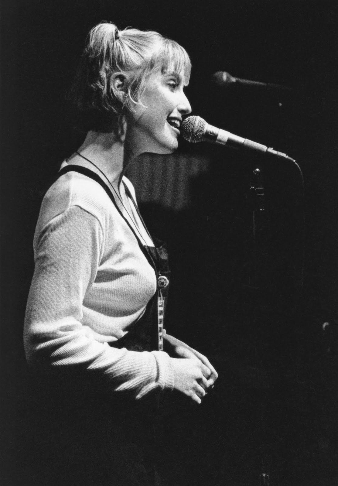 Looking back; an interview with Leigh Nash Turn Off the Radio