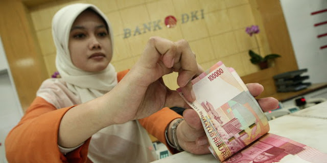 Suami Suruh Istri Bekerja, Wajibkah Dipatuhi? Suami Suruh Istri Bekerja, Wajibkah Dipatuhi?