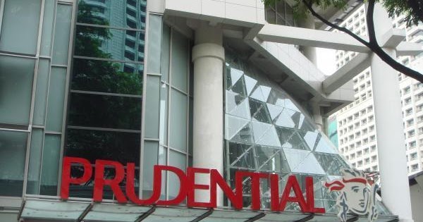 Ibu Pejabat Imigresen Putrajaya / Penolong pengarah imigresen ditahan