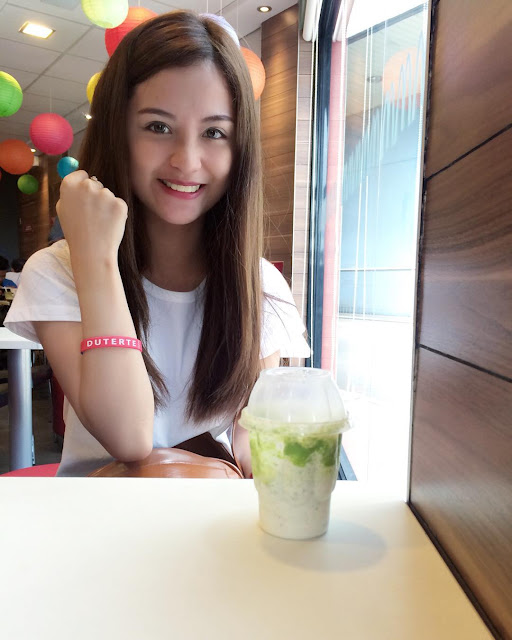 Yang Belum Sunat Pasti Ngebet Banget, Kalau Dokternya Secantik Ini Yang Belum Sunat Pasti Ngebet Banget, Kalau Dokternya Secantik Ini