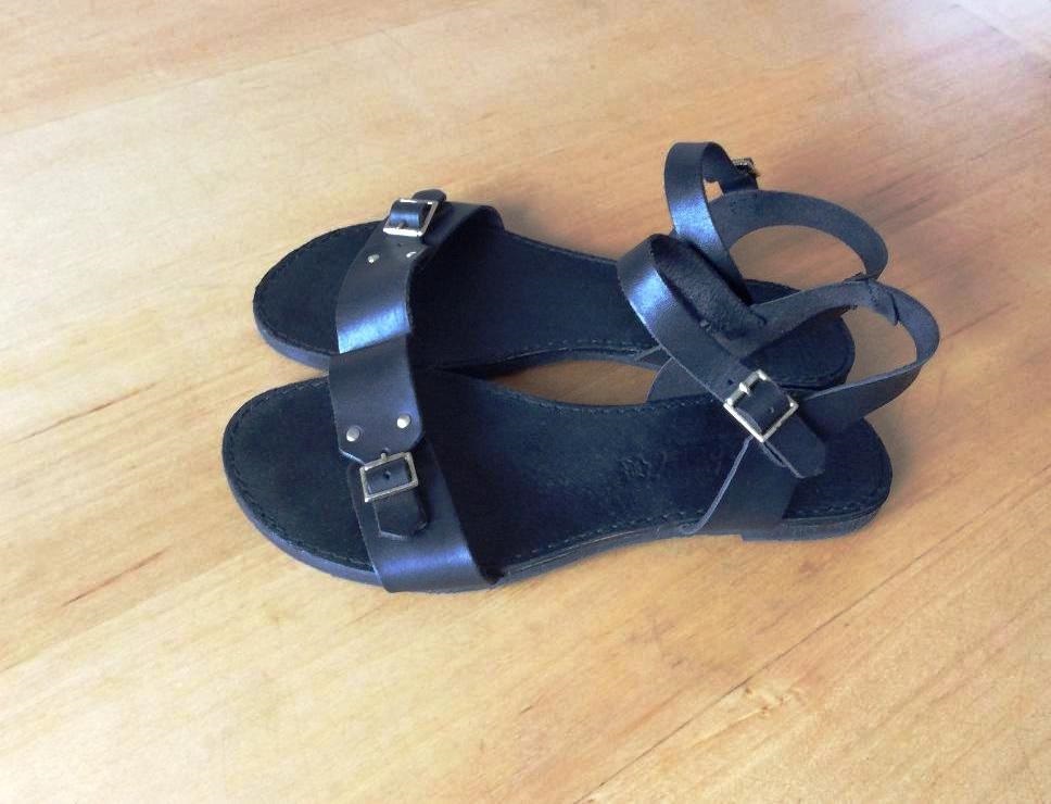 sandalias douradas aldo