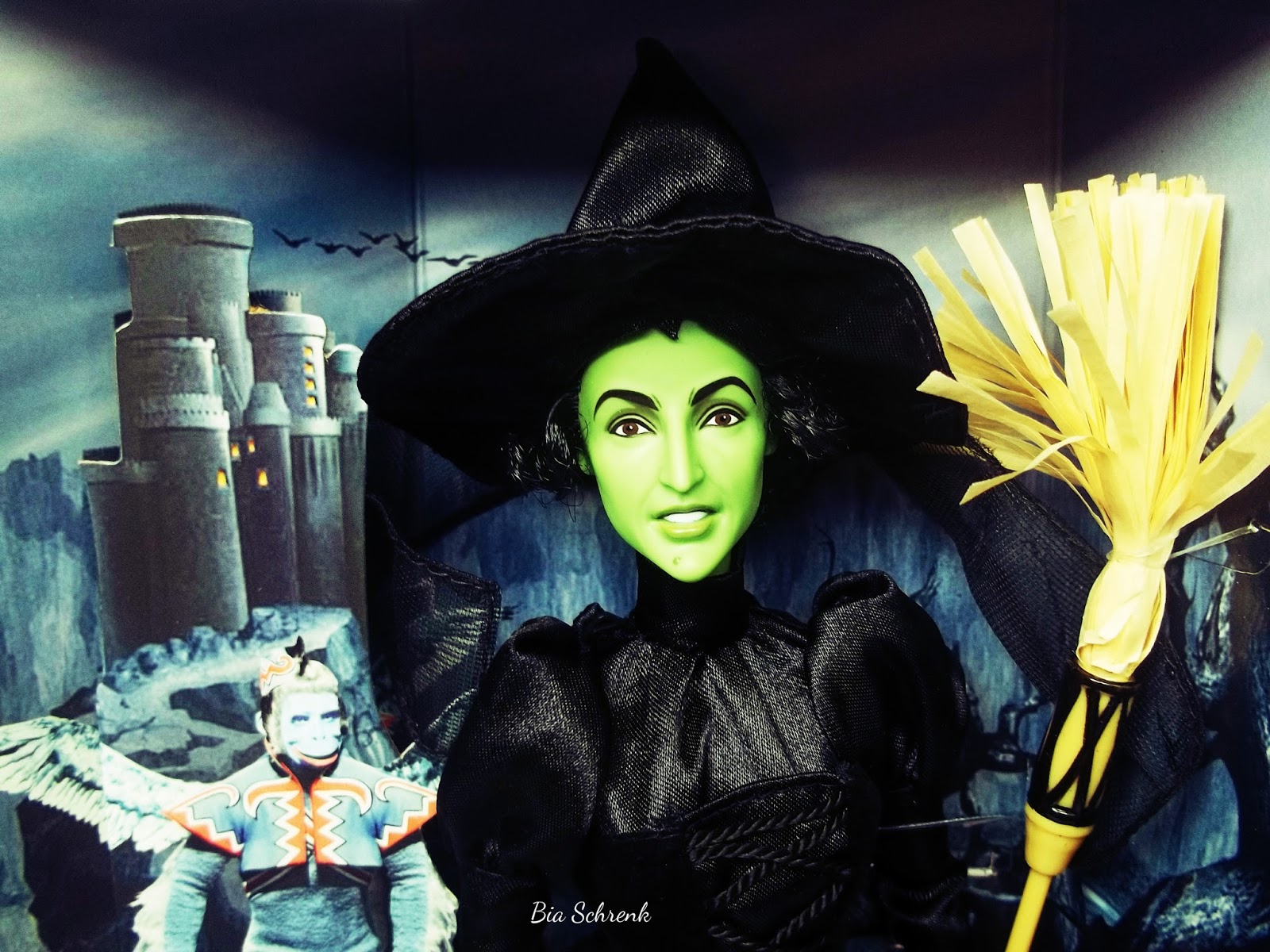 Hausderpuppen: Barbie Wicked Witch of the West Doll ~ Pink Label~The Wizard of OZ~