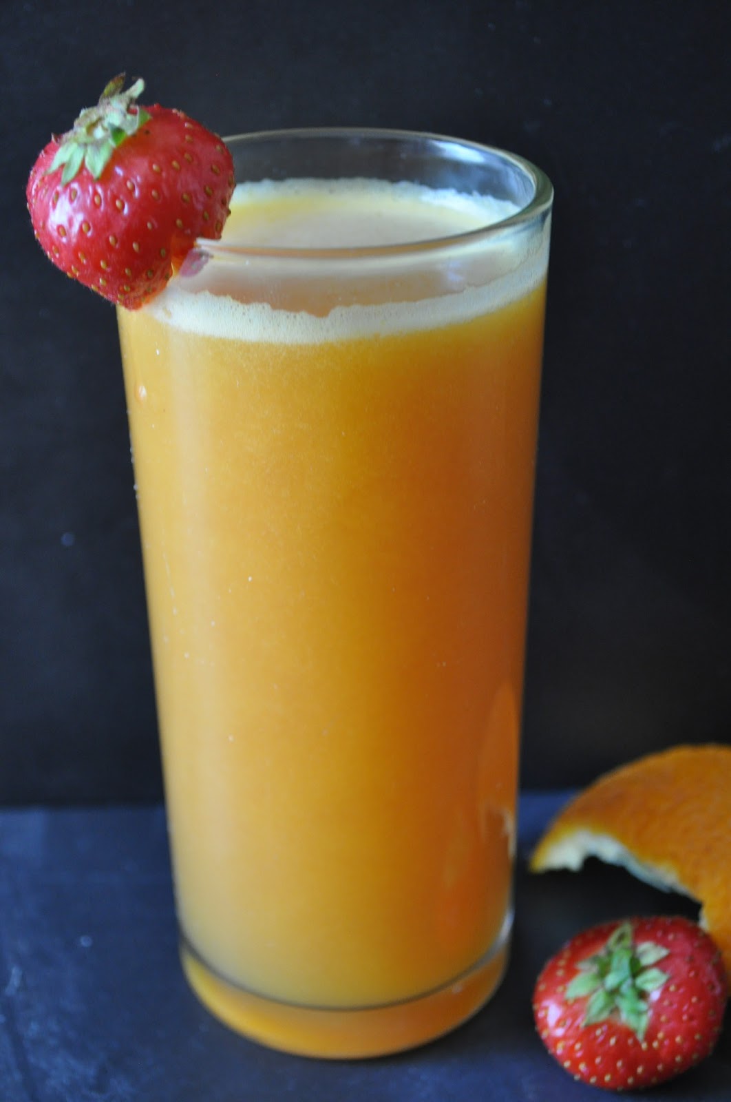 The Createrie Orange, Strawberry and Melon AND Mango Juice