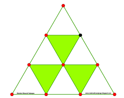 Triángulo solitario N4