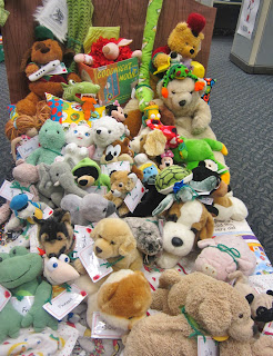 Fairy Twins Book Time: Stuffed Animals: Snowed in at the Library!
