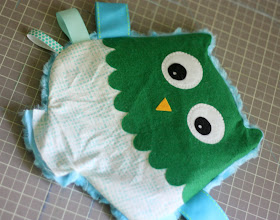 bubbles+bobbins: Tutorial: How to Make an Owl Taggie Doll